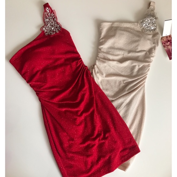 RED BODYCON • SPARKLY MINI DRESS - Picture 6 of 8